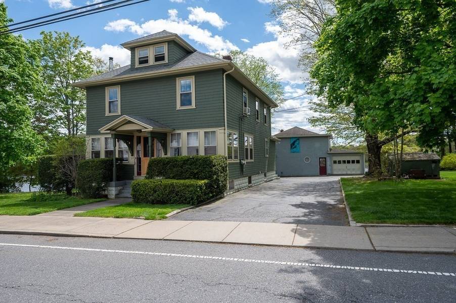 98 Linwood Street, Uxbridge, MA 01569