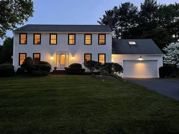 Shrewsbury, MA 01545,8 Lantern Ln