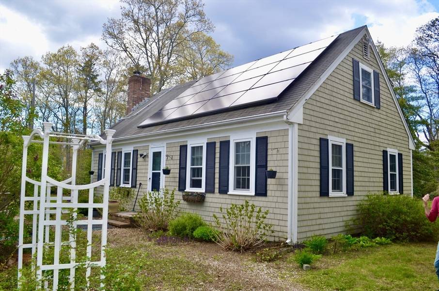 226 Cotuit Rd, Sandwich, MA 02563