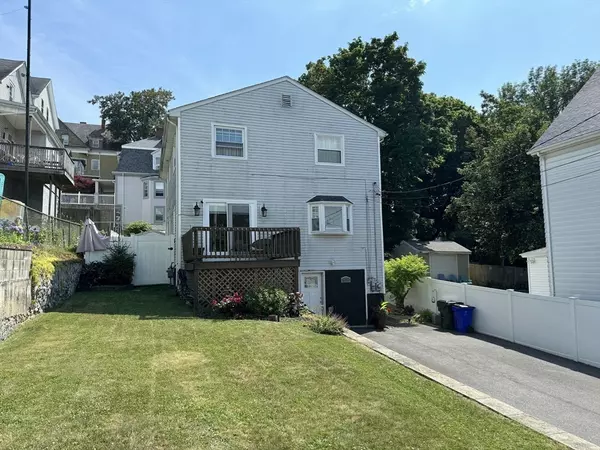 Fall River, MA 02720,425 Pearce Street