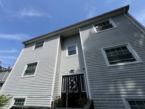 425 Pearce Street, Fall River, MA 02720