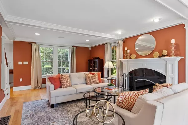 Andover, MA 01810,12 Hemlock Rd