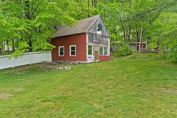 Tyngsborough, MA 01879,14 Farwell Rd