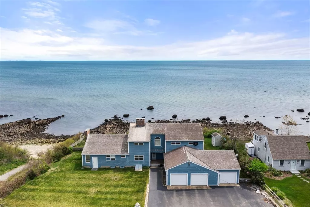 Plymouth, MA 02360,39 Shoreline Way