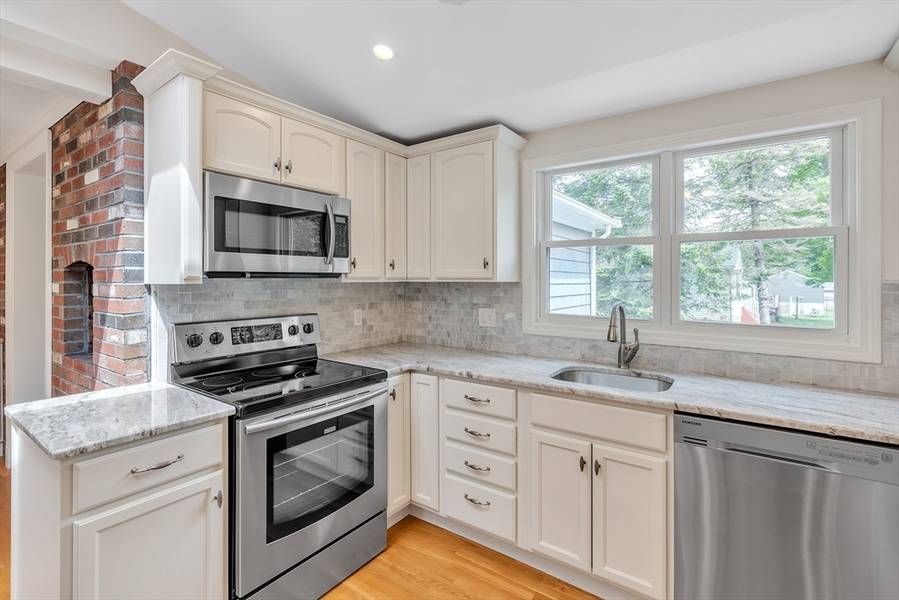 652 Neponset St, Norwood, MA 02062