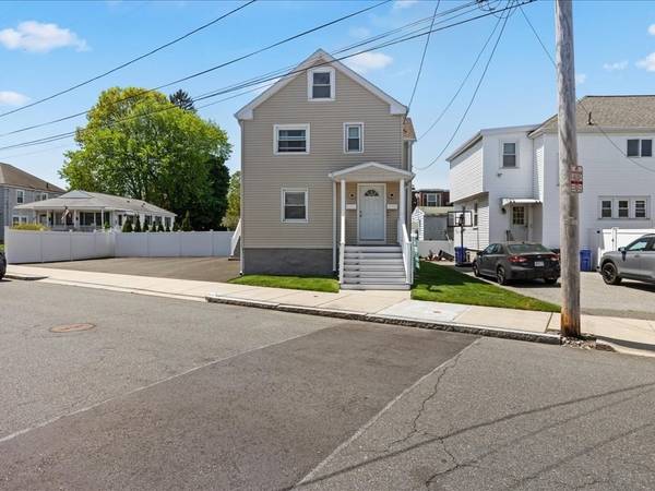 11 Wellington St, Malden, MA 02148