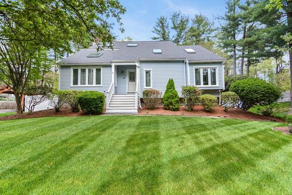 55 Briarcliff Lane, Holliston, MA 01746