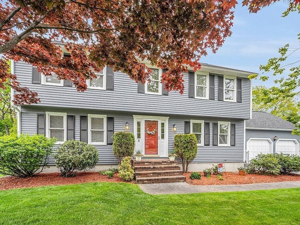 8 Wedgewood Dr, Haverhill, MA 01830
