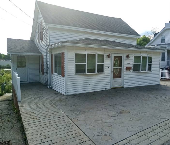 100 Manning St, Hudson, MA 01749