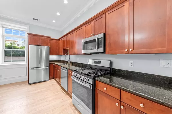 Quincy, MA 02169,87 Franklin St #106