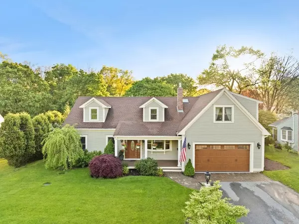 157 Center St, Easton, MA 02356