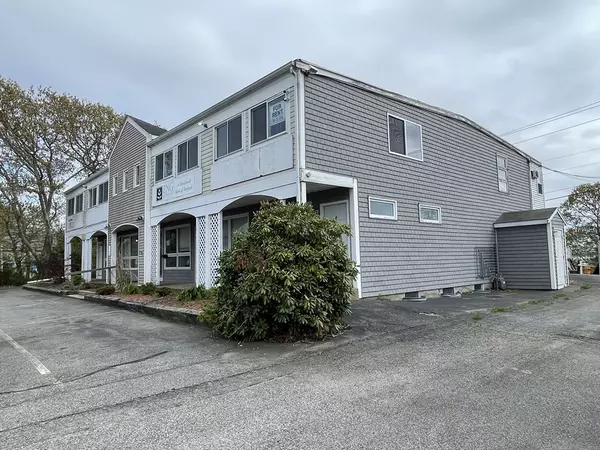 Wareham, MA 02532,3229 Cranberry Highway #9