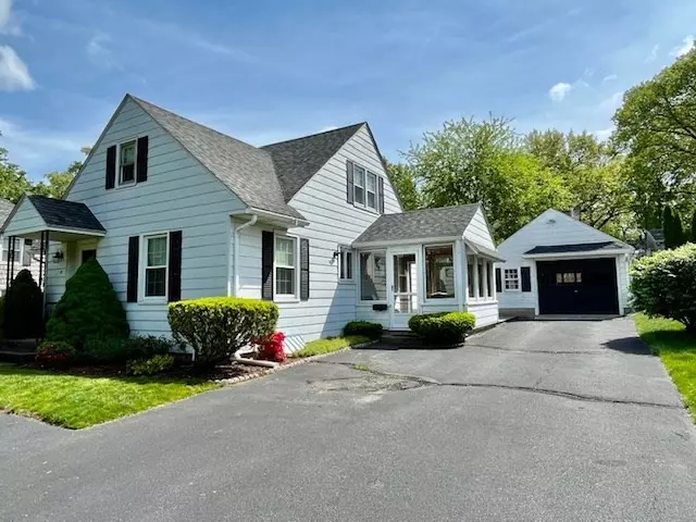 Springfield, MA 01118,83 Pilgrim Rd