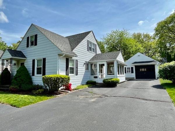 83 Pilgrim Rd, Springfield, MA 01118