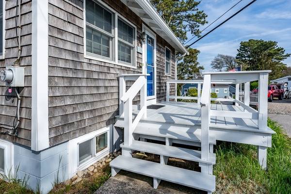 Bourne, MA 02532,11 Windy Rd #11