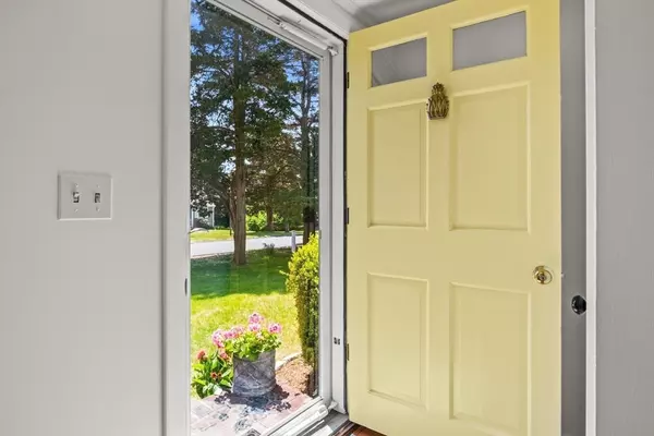 Orleans, MA 02653,9 Doane