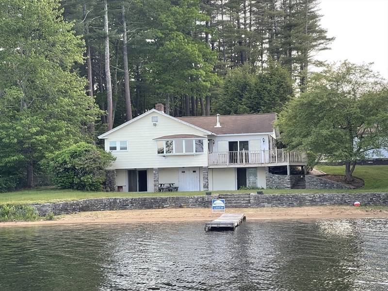 6 Lakeview Road, North Brookfield, MA 01535