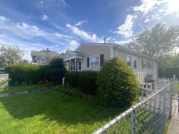 34 Stephen St, New Bedford, MA 02740