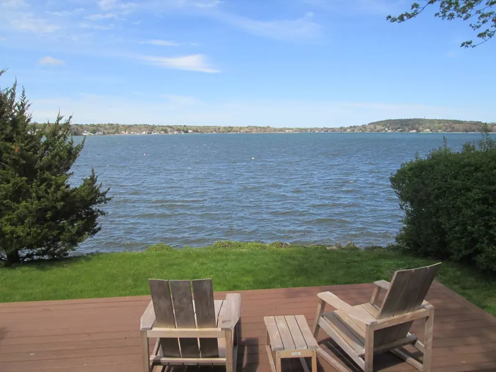 Kingston, MA 02364,10 Shore Drive (Oceanfront)