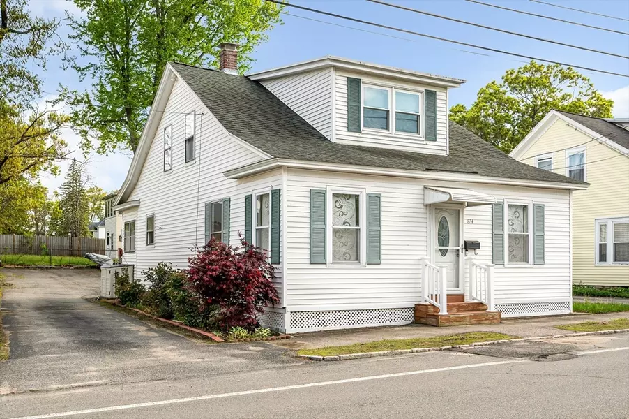 824 Princeton Blvd, Lowell, MA 01851