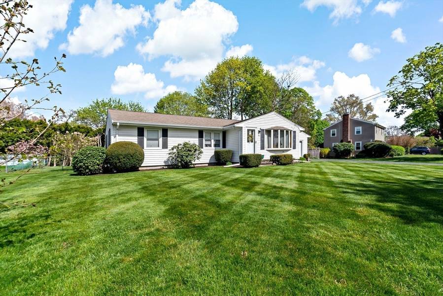 50 Rosewood Drive, Seekonk, MA 02771