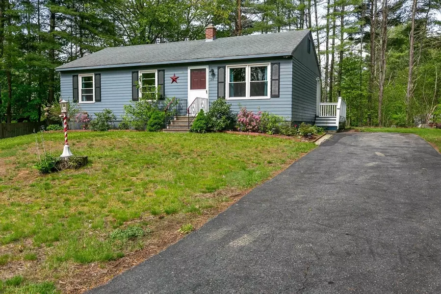 54 Ryan St, Gardner, MA 01440