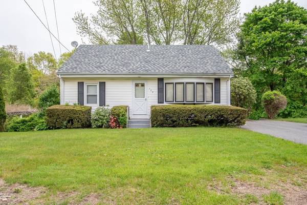 125 Davis Rd, Westport, MA 02790