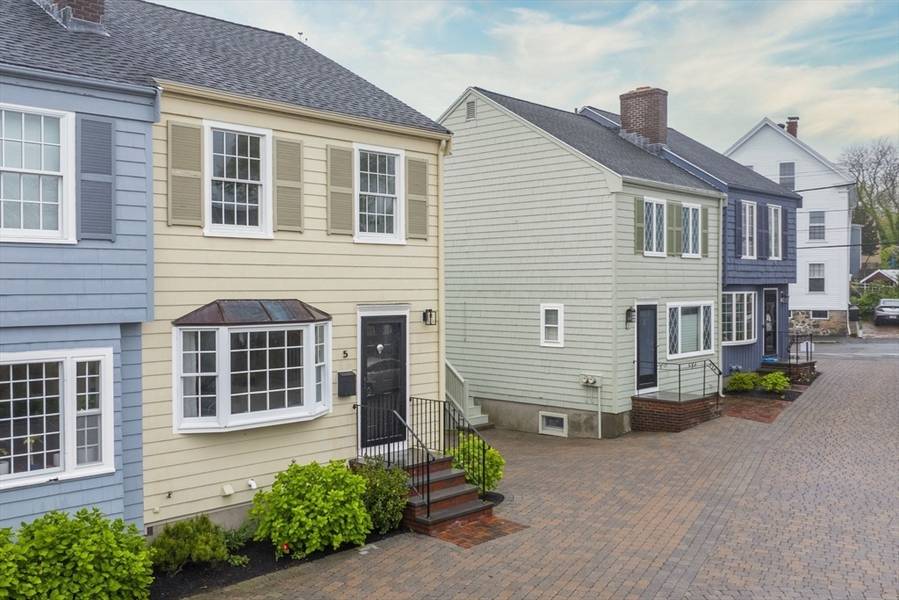 5 Leslie Cove, Marblehead, MA 01945