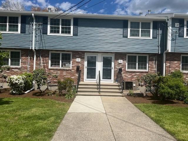 88 Hooper Rd #88, Dedham, MA 02026