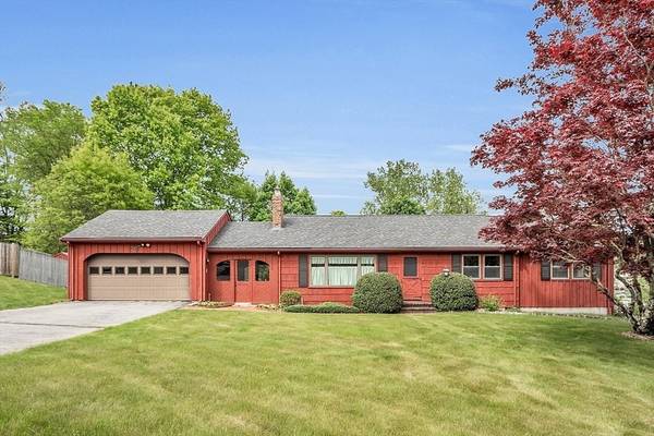 11 Hidden Road, Methuen, MA 01844