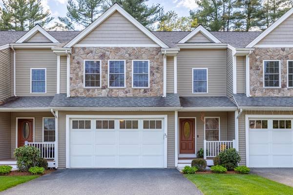 215 Rangeway Rd #32, Billerica, MA 01862