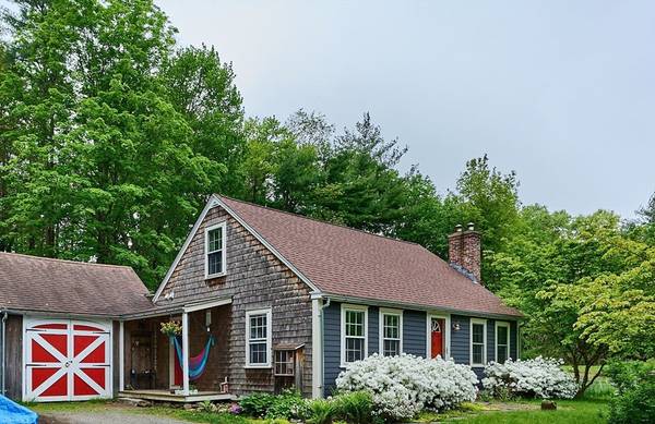 3 Village Green, Greenfield, MA 01301