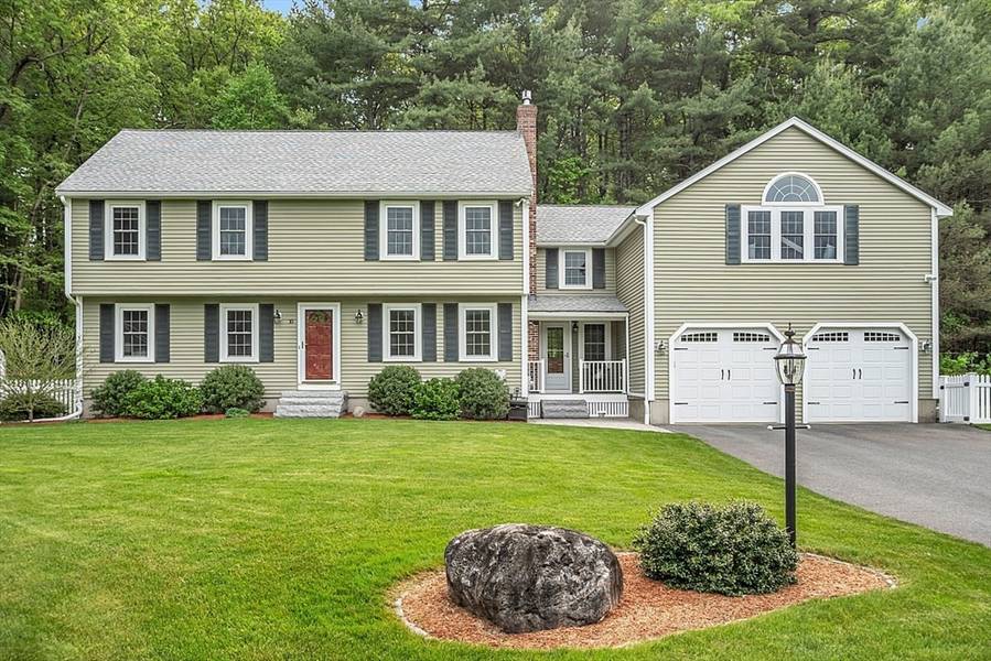 10 Arrowhead Circle, Chelmsford, MA 01824