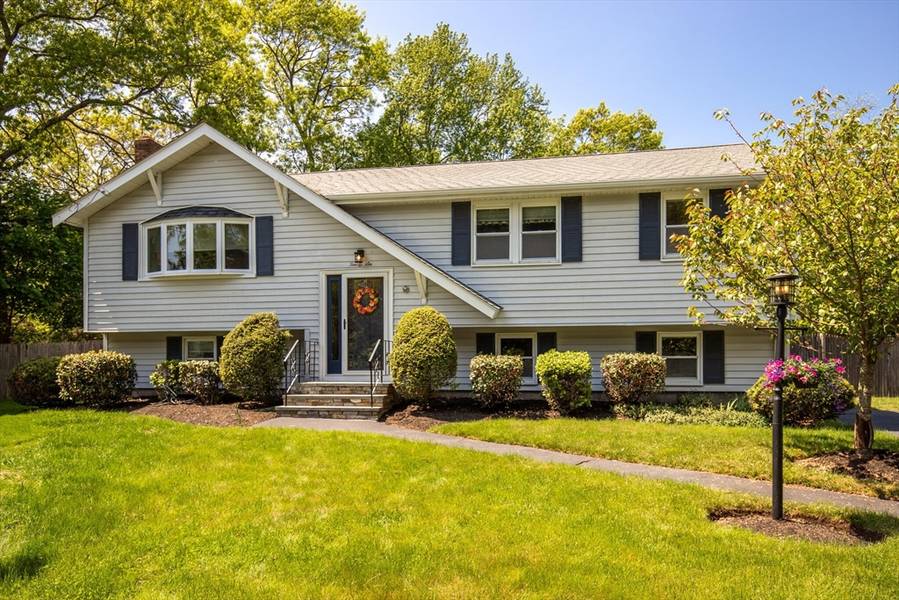 26 Peters Drive, Stoughton, MA 02072