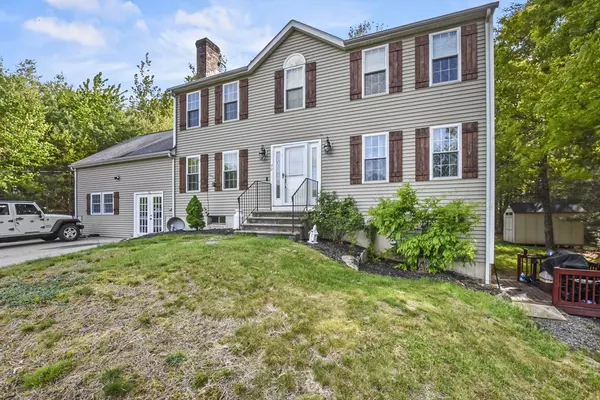 90 Arthur Drive, Northbridge, MA 01588