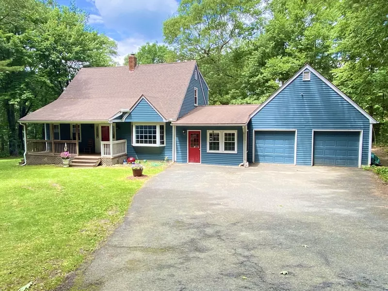 84 Breakneck Rd, Sturbridge, MA 01566