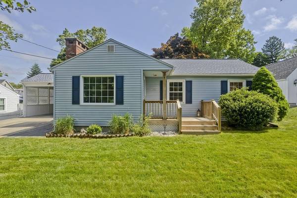 141 West Canton Circle, Springfield, MA 01104