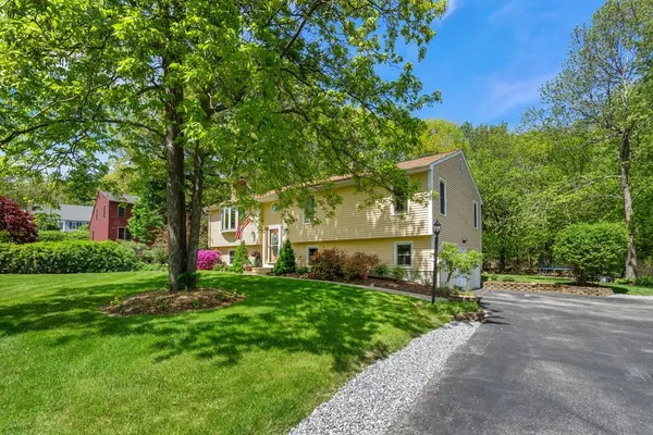 Rutland, MA 01543,14 Sycamore Dr