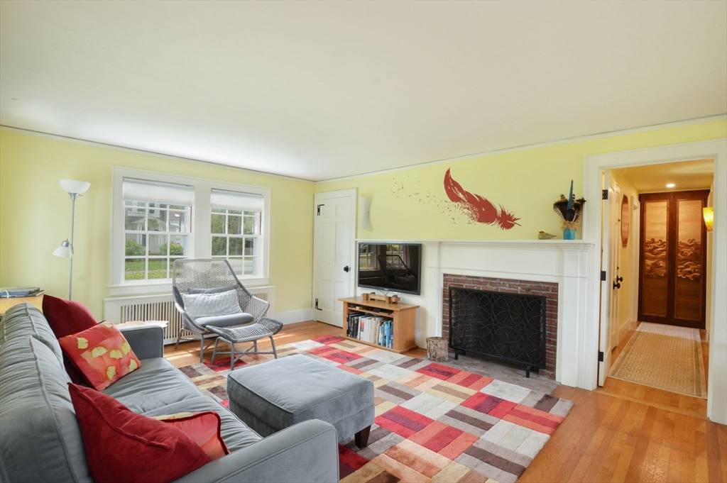 Falmouth, MA 02540,46 Pin Oak Way