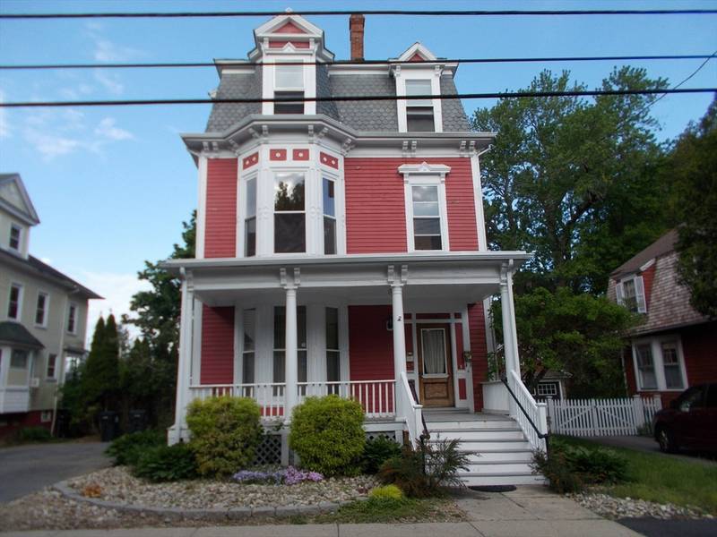 104 Webster St, Haverhill, MA 01830