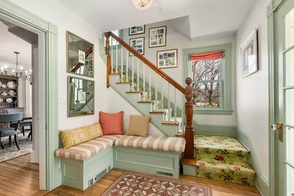 Weston, MA 02493,9 Maple Road
