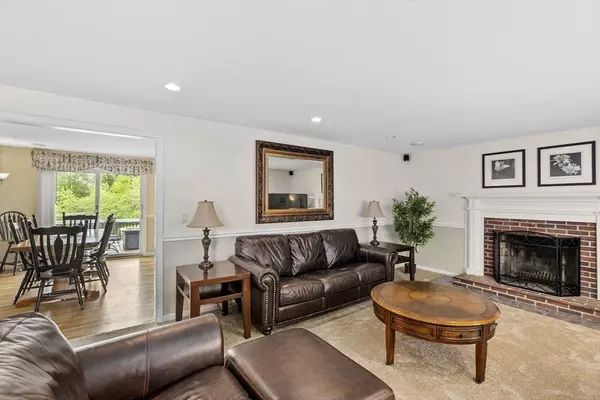 Lakeville, MA 02347,4 Court Circle