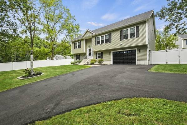 35 J Davis Rd, Charlton, MA 01507