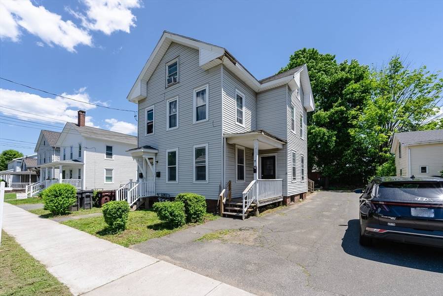 35 Washington St, Westfield, MA 01085