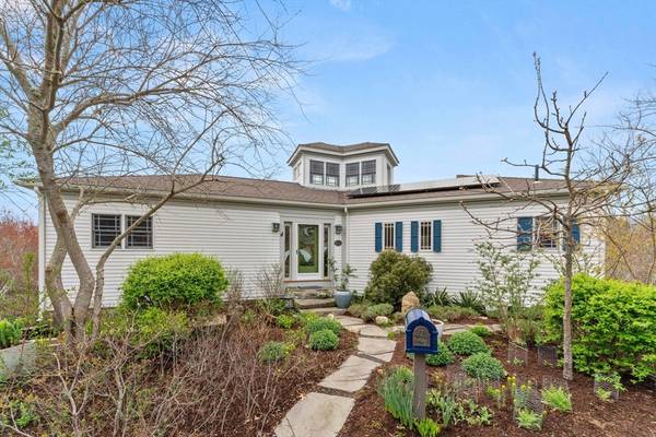 15 Creek Round Hill Road, Provincetown, MA 02657