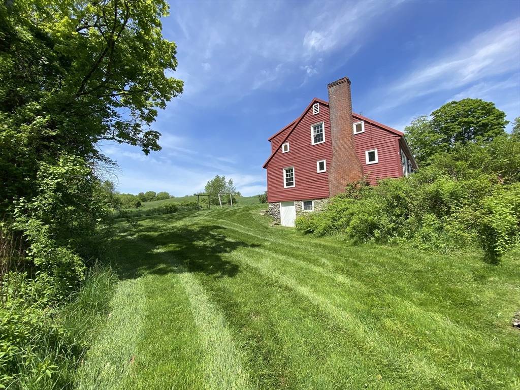 Bernardston, MA 01337,556 Huckle Hill Road
