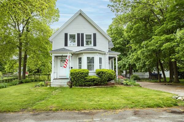 15 Palmer St, Brockton, MA 02301