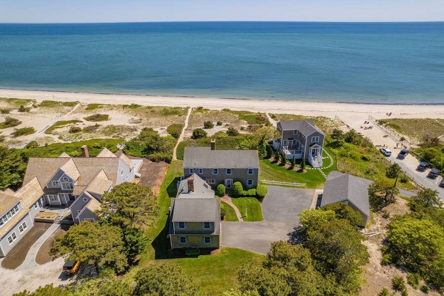 7 Dunes Road, Harwich, MA 02646