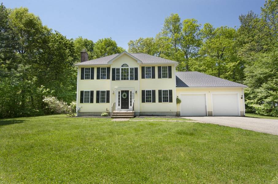 261 Pommogussett Road, Rutland, MA 01543