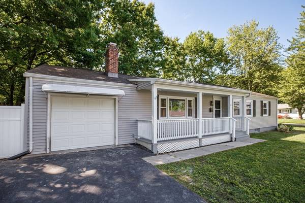 61 Cornwall St, Springfield, MA 01104